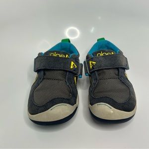 Plae Ty Navy Steel Hook & Loop Sneakers Shoes 102021-404 Toddler size 7